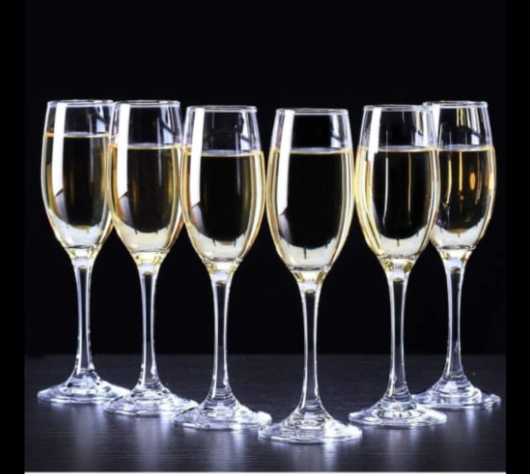 Stylish Wine Glass Elegant Bar Glassware For Champagne Glass 180ml (PACK OF 6)